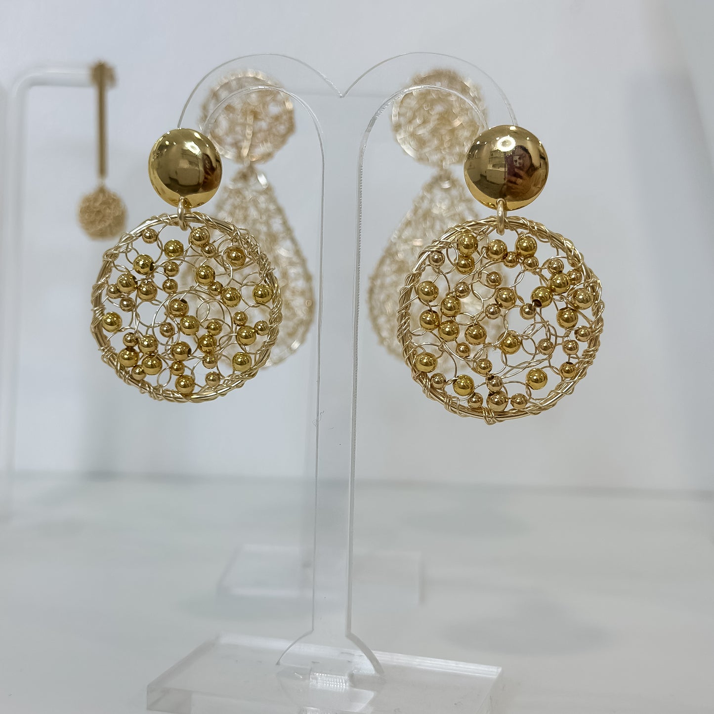 Aros golden circles