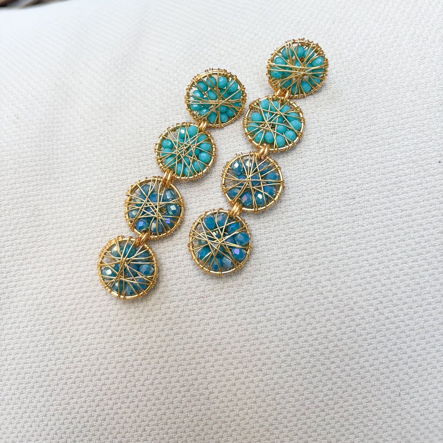 Aros amelia