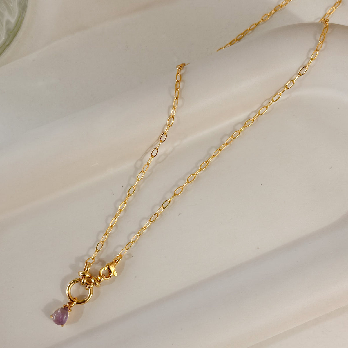 Collar violette